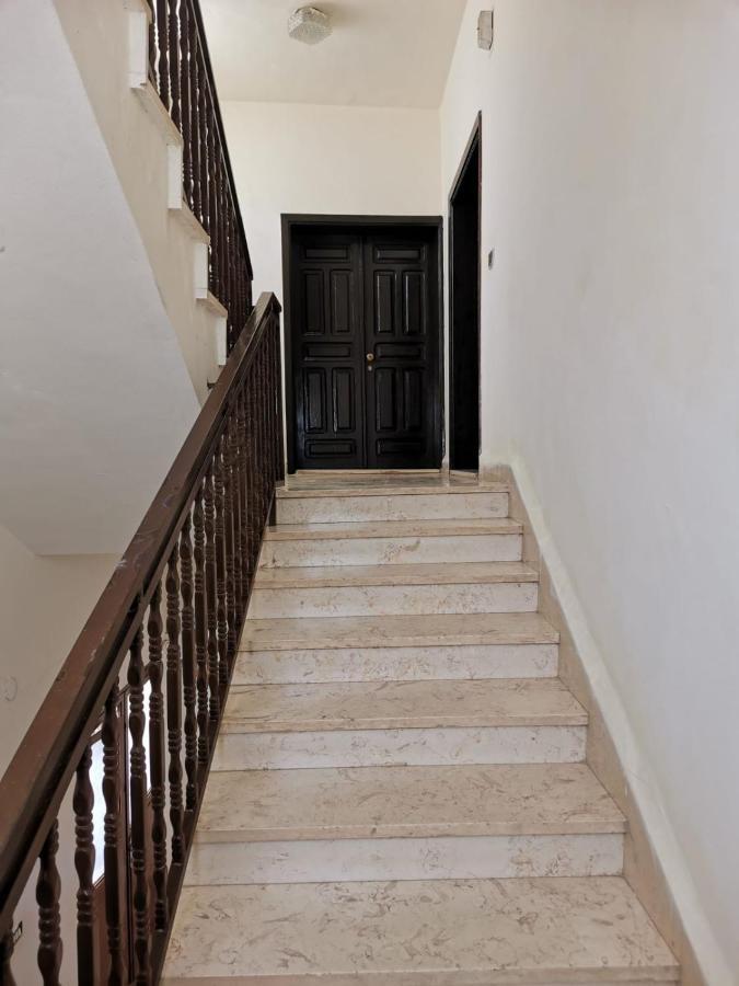 Alice & Andrew Apt. Few Steps To Madaba Old City Center Exterior photo