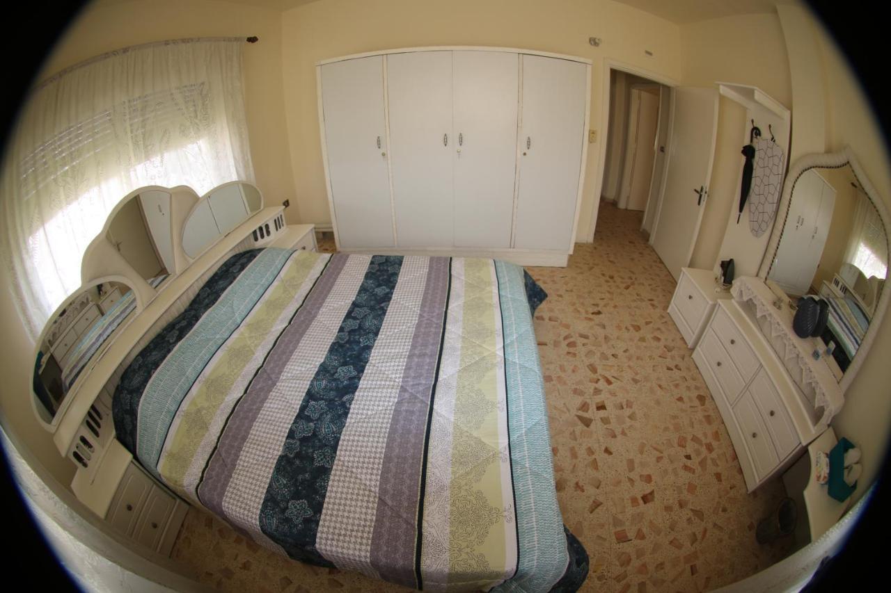 Alice & Andrew Apt. Few Steps To Madaba Old City Center Exterior photo